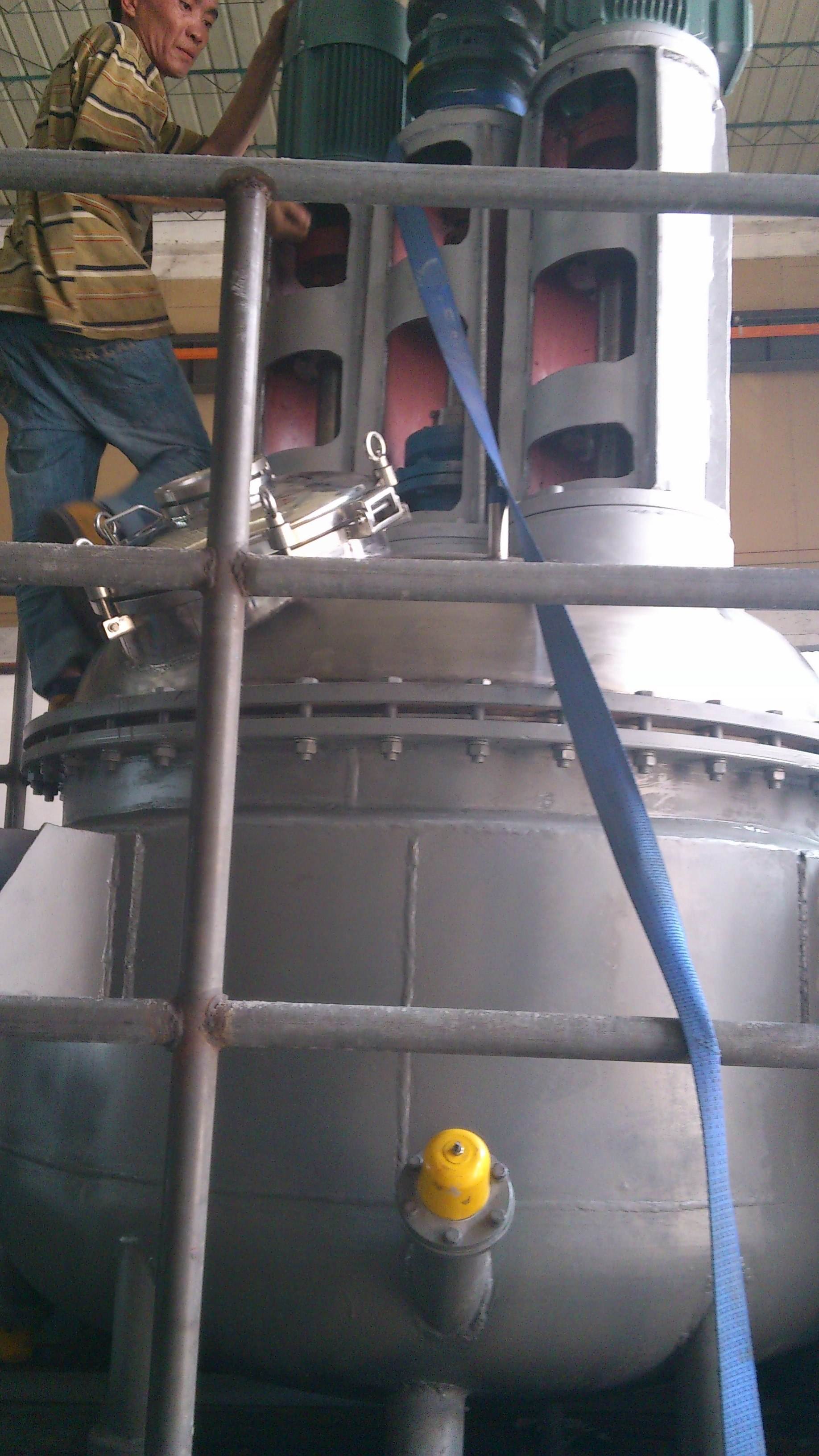 多功能反應(yīng)釜的構(gòu)成結(jié)構(gòu)、參數(shù)技術(shù)典型的主體反應(yīng)設(shè)備設(shè)計(jì)特點(diǎn)-成 多功能反應(yīng)釜的構(gòu)成結(jié)構(gòu)、參數(shù)技術(shù)典型的主體反應(yīng)設(shè)備設(shè)計(jì)特點(diǎn)-成